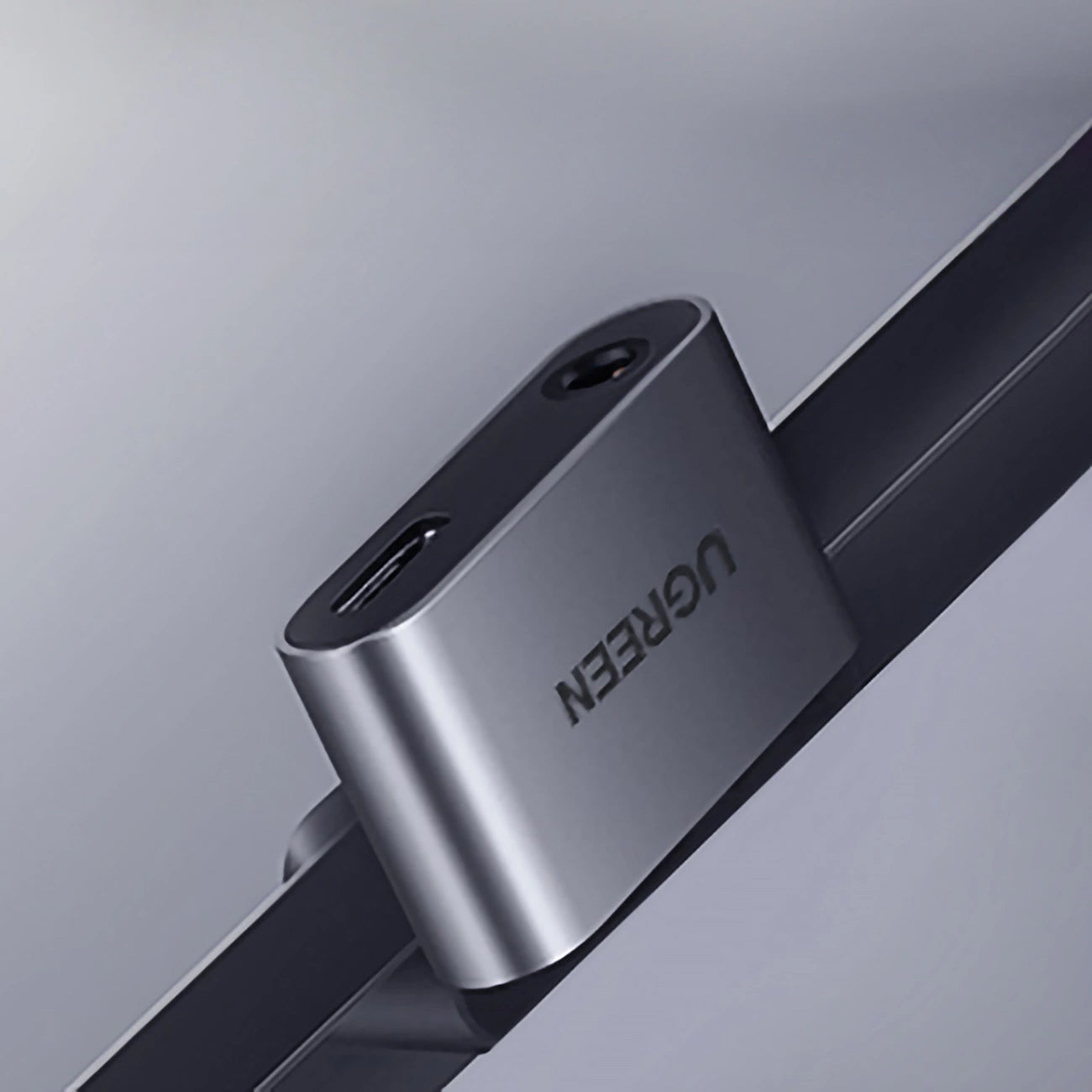 Аудио адаптер USB-C - 3.5mm / USB-C UGREEN CM193, Сив