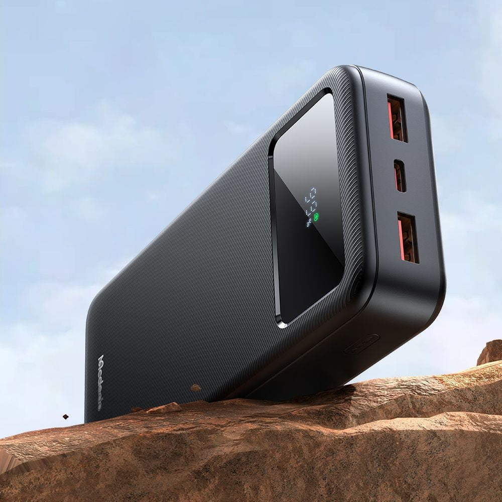 Външна батерия McDodo MC-4230, 20000mAh, 22.5W, QC + PD, 2 x USB-A - 1 x USB-C, Черна