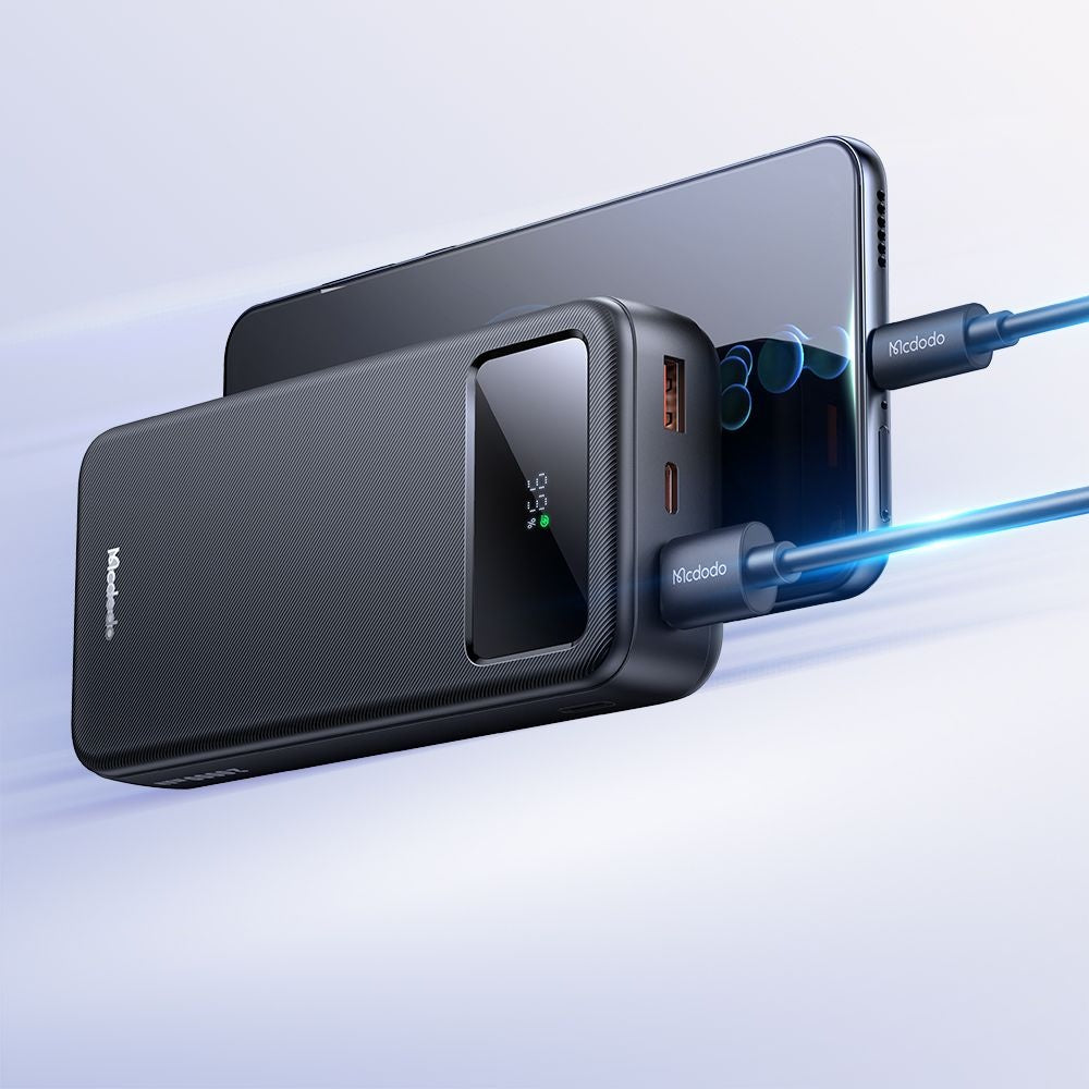 Външна батерия McDodo MC-4230, 20000mAh, 22.5W, QC + PD, 2 x USB-A - 1 x USB-C, Черна