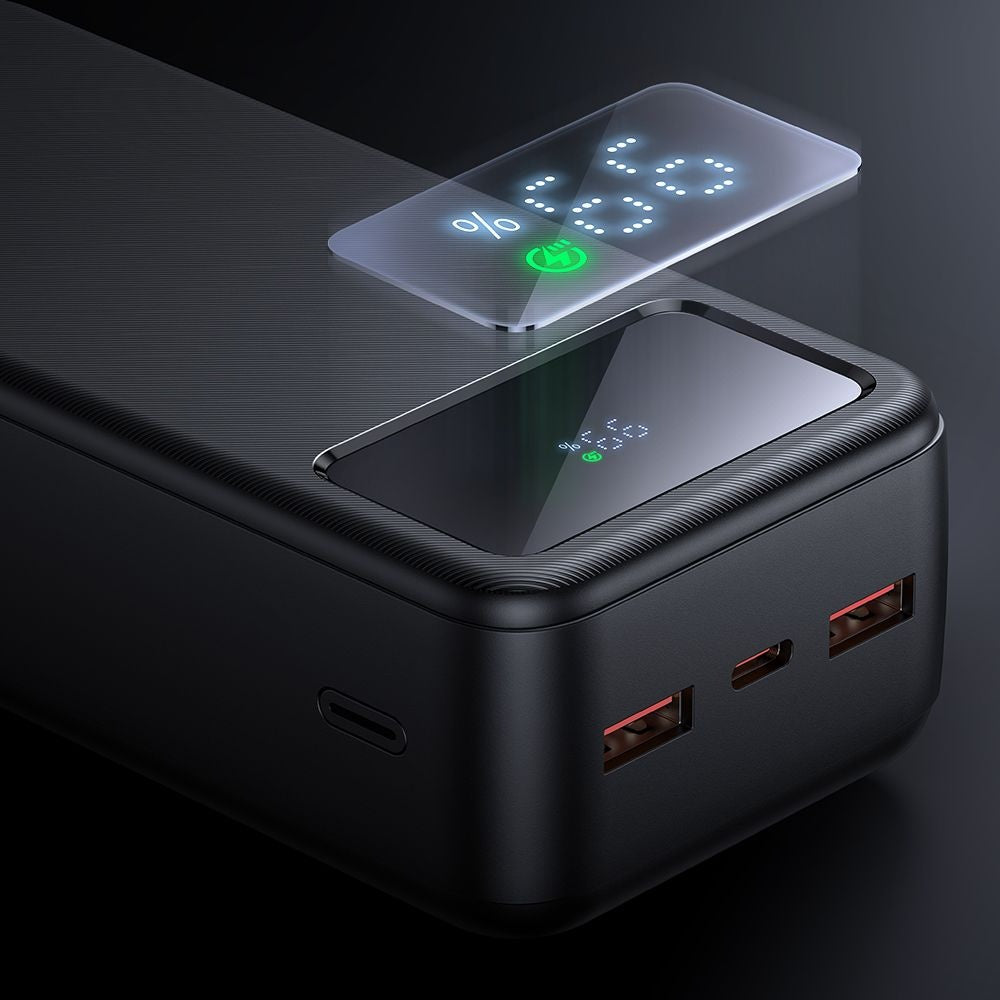 Външна батерия McDodo MC-4240, 30000mAh, 22.5W, QC + PD, 2 x USB-A - 1 x USB-C, Черна