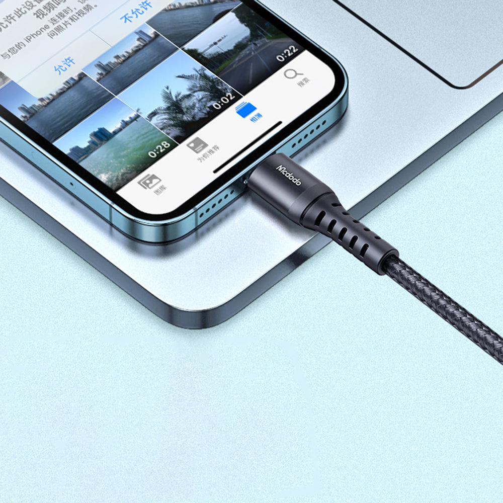 Кабел за данни и зареждане USB-A - Lightning McDodo CA-2261, 18W, 1m, Черен