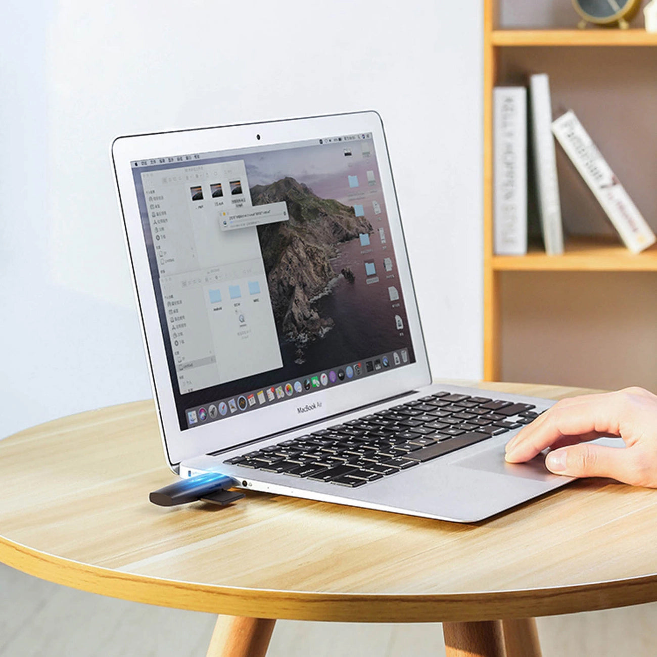 Четец на карти USB / USB-C UGREEN CM304, SD - microSD, черен