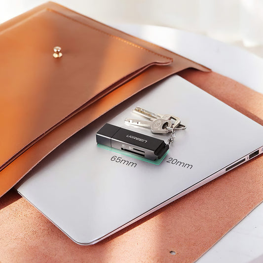 USB 3.0 четец за карти UGREEN CM104, SD - microSD, черен