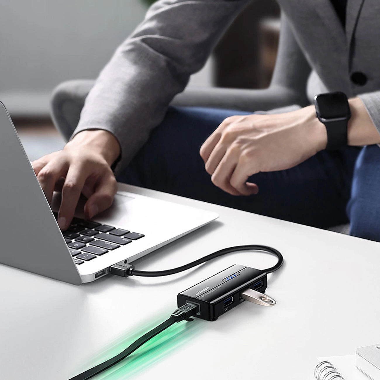 USB хъб UGREEN 20265, 3 x USB-A 3.0 - 1 x RJ45, Черен