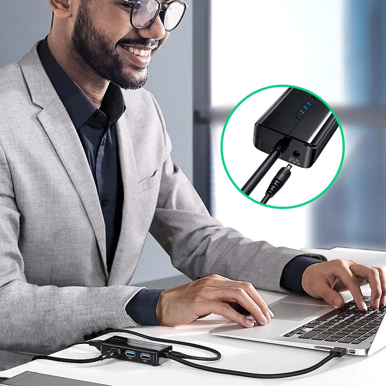 USB хъб UGREEN 20265, 3 x USB-A 3.0 - 1 x RJ45, Черен