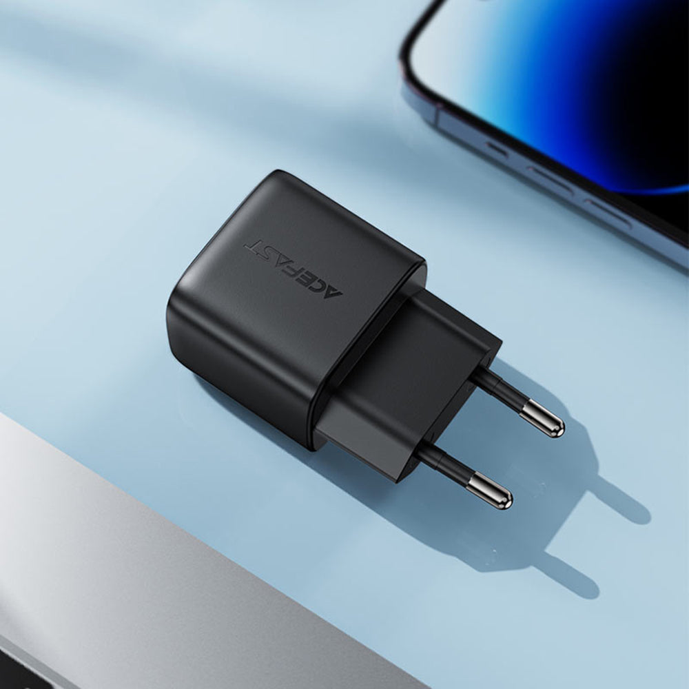 Зарядно за мрежа Acefast A116 Display, 35W, 3A, 1 x USB-A - 1 x USB-C, Черно