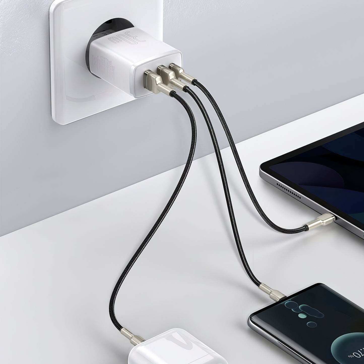 Мрежово зарядно устройство Baseus Compact, 30 W, 1 x USB-C - 2 x USB-A, бяло CCXJ-E02