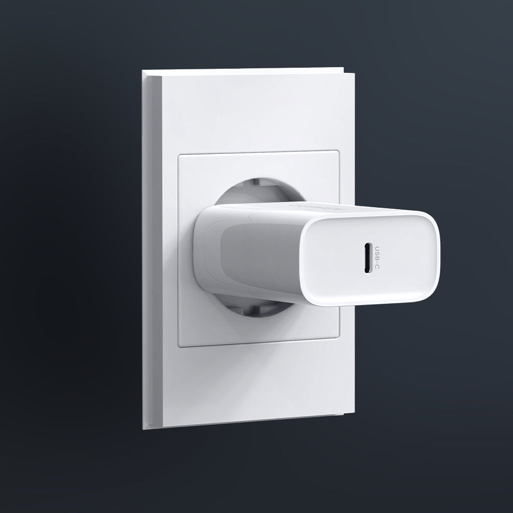 Мрежово зарядно устройство UGREEN CD127, 30W, 3A, 1 x USB-C, бяло