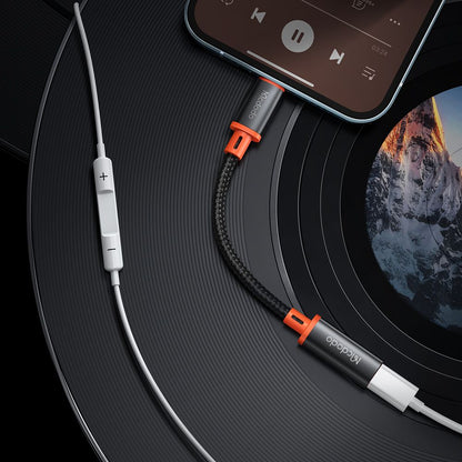 Адаптер за данни и зареждане USB-C - Lightning McDodo CA-1440, Черен