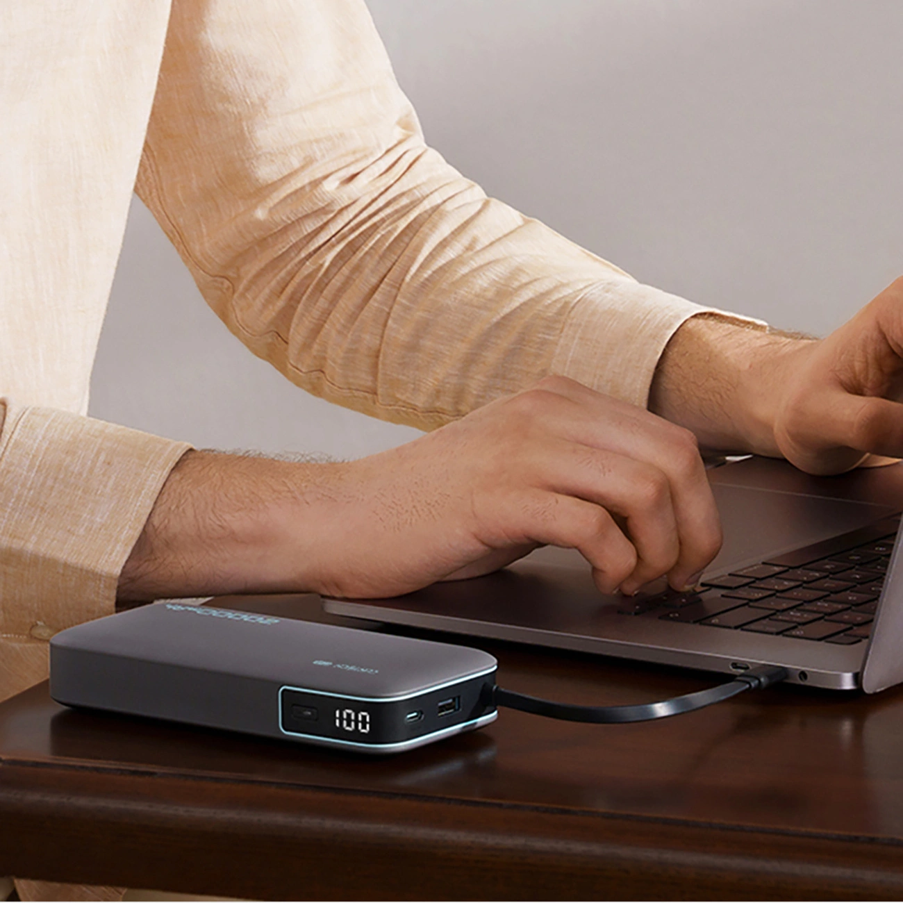 Външна батерия Cuktech, 20000mAh, 55W, QC + PD, 1 x USB-A - 2 x USB-C, Сив CUKP200NGLDG