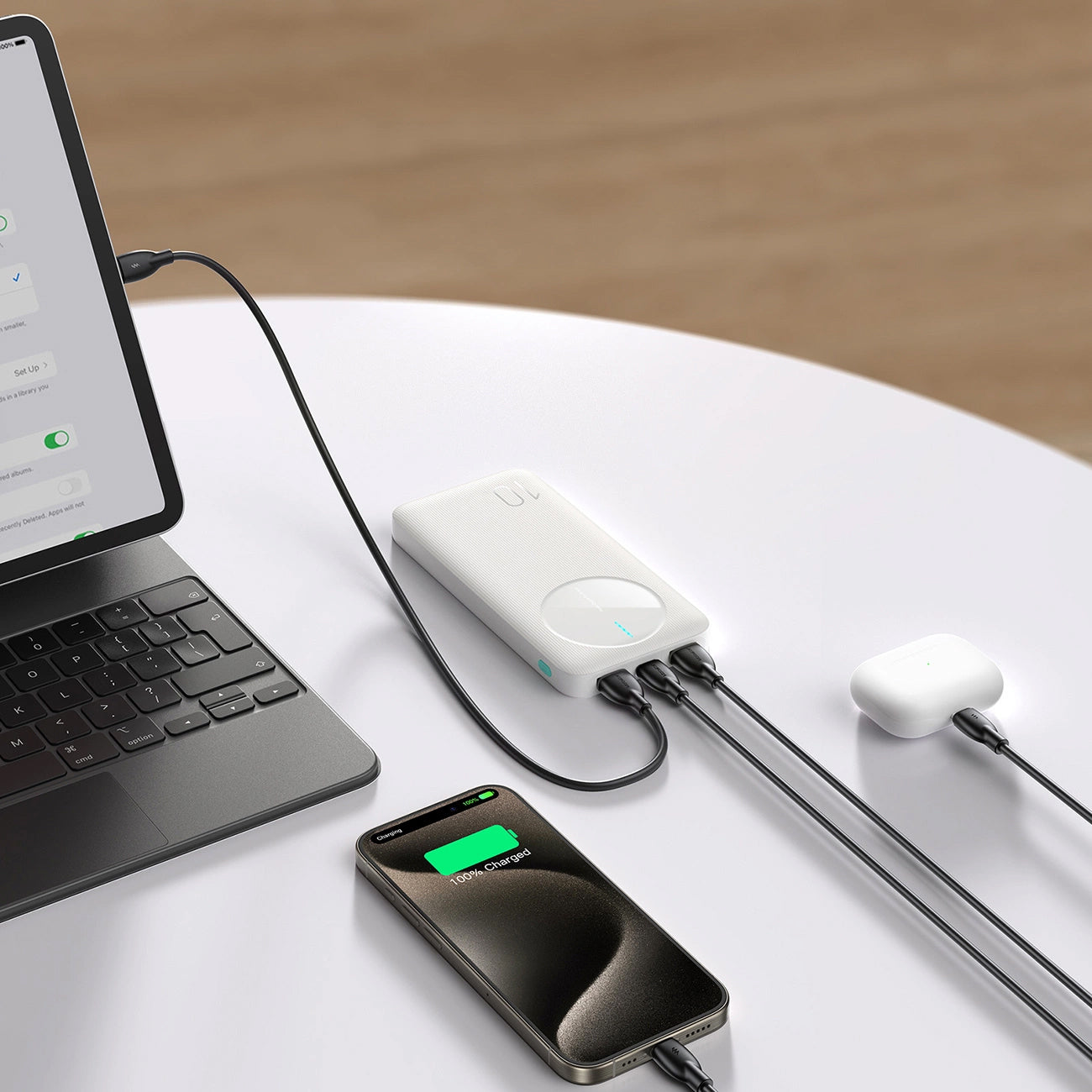 Външна батерия Joyroom JR-PBF12, 10000mAh, 12W, 1 x USB-C - 2 x USB-A, Бяла