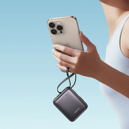Външна батерия Joyroom JR-PBF27, 10000mAh, 22.5W, QC + PD, 1 x Lightning - 2 x USB-C, Черна