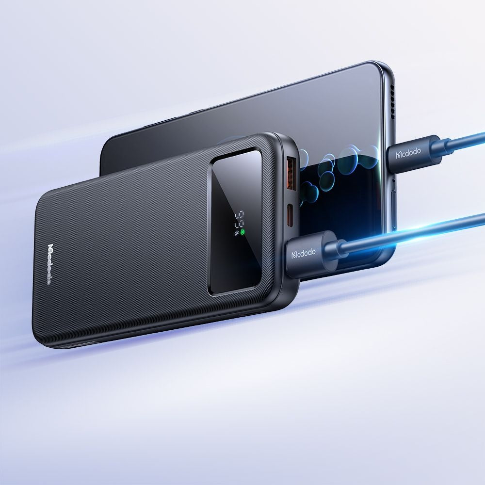 Външна батерия McDodo MC-4220, 10000mAh, 22.5W, QC + PD, 2 x USB-A - 1 x USB-C, Черна