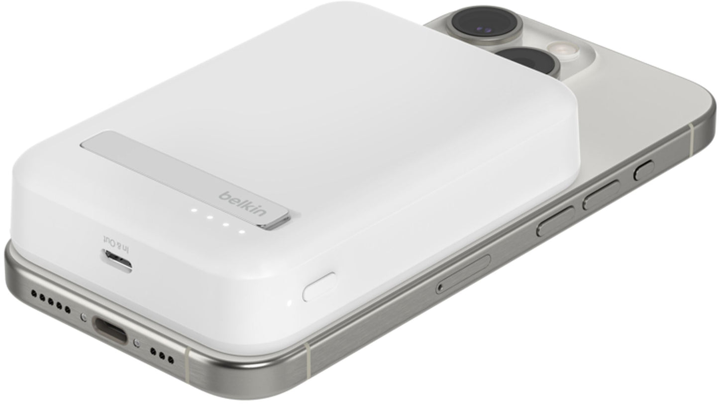 Безжична външна батерия Belkin BoostCharge Pro с поставка, 10000mAh, 15W, FQI, 1 x QI - 1 x USB-C, бяла BPD008btWH