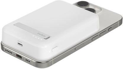 Безжична външна батерия Belkin BoostCharge Pro с поставка, 10000mAh, 15W, FQI, 1 x QI - 1 x USB-C, бяла BPD008btWH