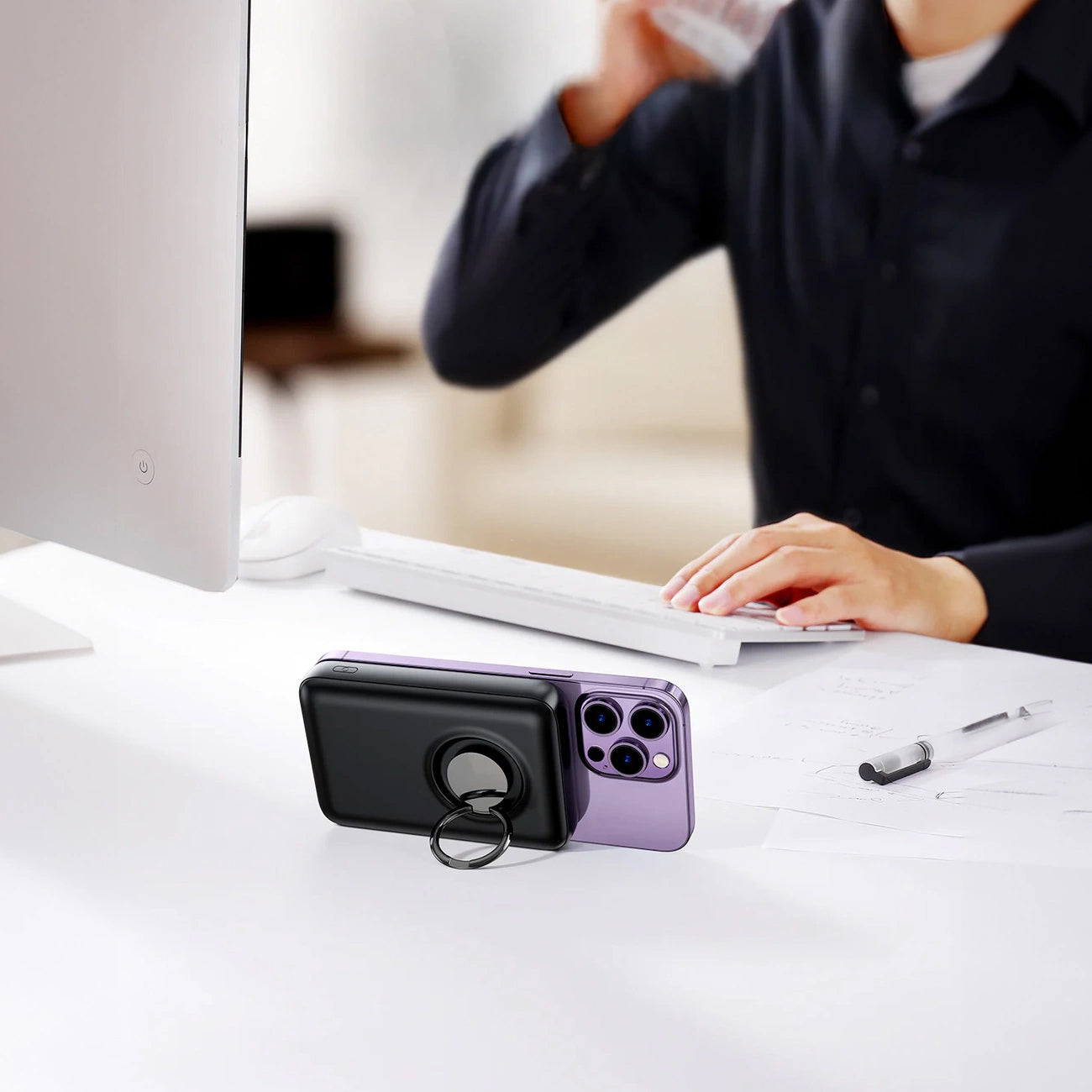 Външна батерия Wireless Joyroom JR-W050, 10000mAh, 20W, QC + PD + FQI, 1 x QI - 1 x USB-A - 1 x USB-C, Черна