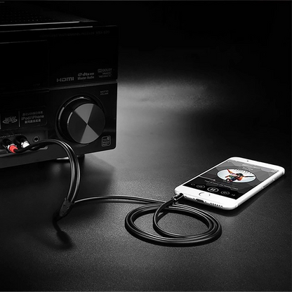 Аудио кабел 3.5mm - 2 x RCA UGREEN AV116, 1m, Черен