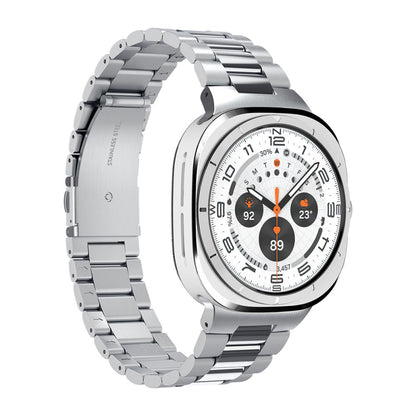 Каишка Spigen Modern Fit за Samsung Galaxy Watch Ultra Series, сребриста AMP08823