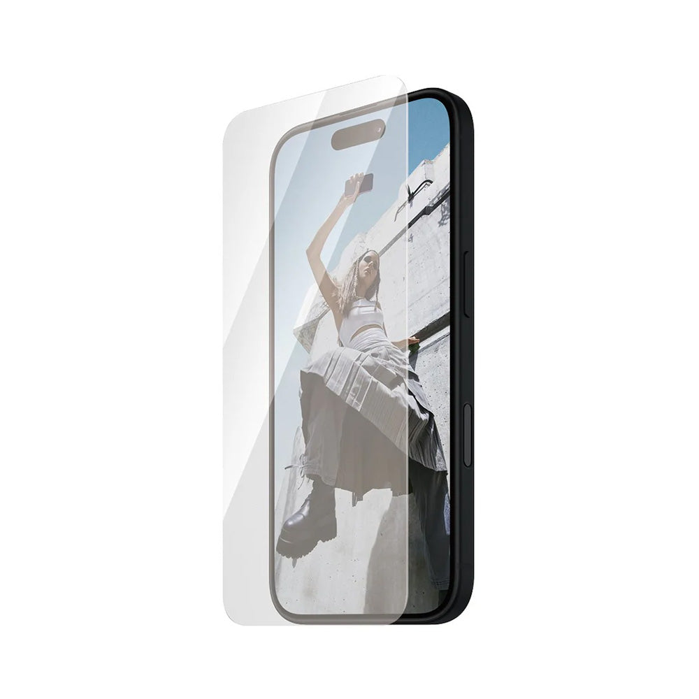 Защитно фолио за екран PanzerGlass Safe. Ultra-Wide Fit за Apple iPhone 16 / 15, закалено стъкло, Full Glue.