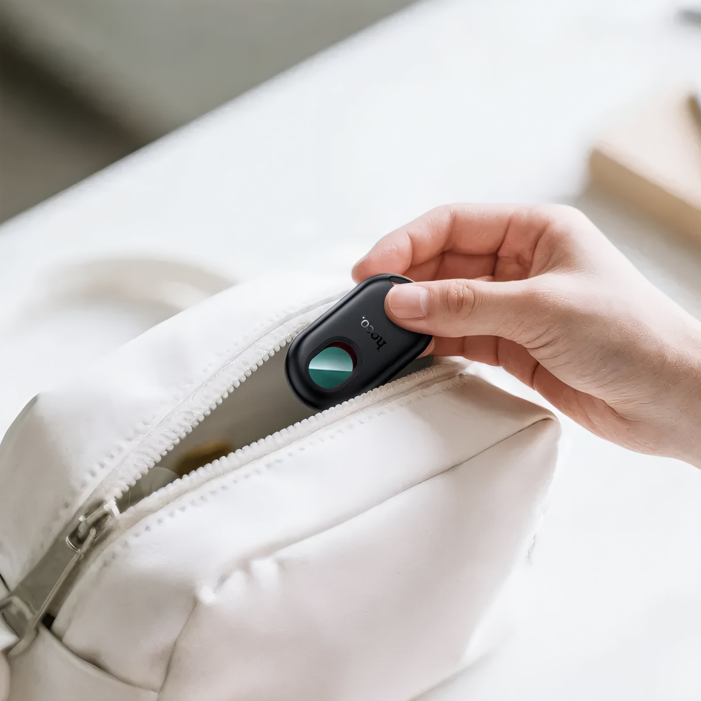 HOCO SmartTag E95 3in1 за iOS серия, Черен