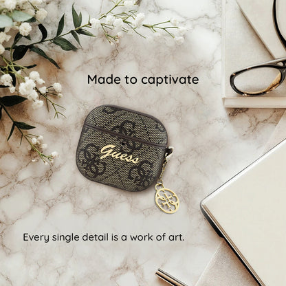 Калъф Guess 4G Charm за Apple AirPods 4, Кафяв