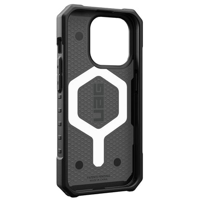 Калъф MagSafe за Apple iPhone 15 Pro, Urban Armor Gear, Pathfinder, Сребрист