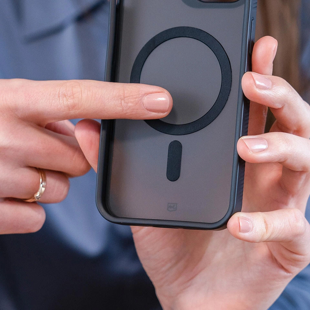 Калъф MagSafe за Apple iPhone 17 Pro, 3MK, Smoke MagCase, Черен