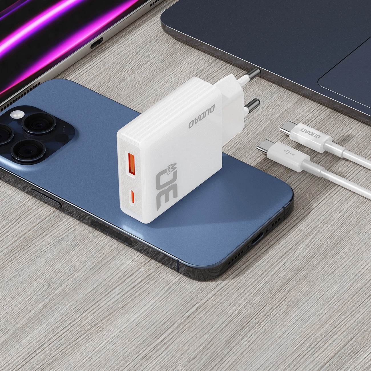 Dudao A30EUT USB-C кабелно мрежово зарядно устройство, 30W, 3A, 1 x USB-A - 1 x USB-C, бяло 