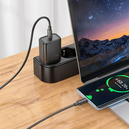 Мрежов зарядно с USB-C кабел HOCO N62, 30W, 3A, 1 x USB-C, Черно