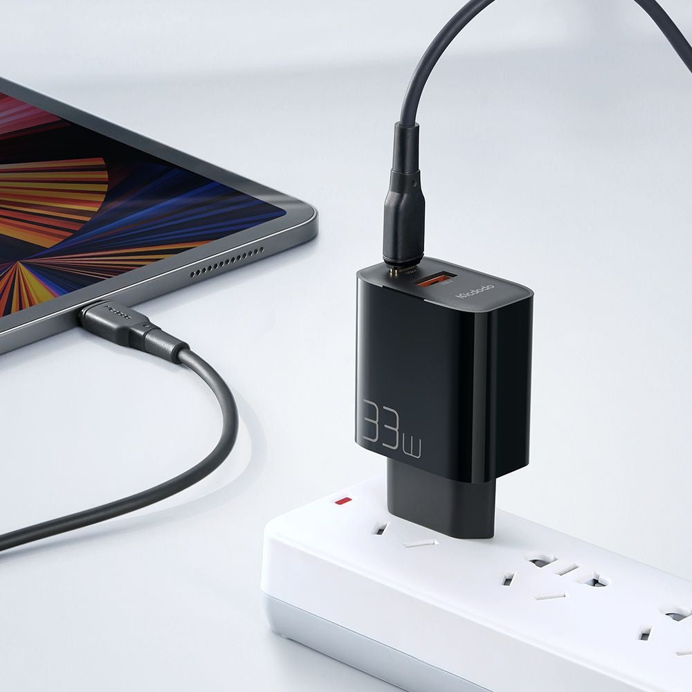 Зарядно устройство за мрежа McDodo CH-0921, 33W, 3A, 1 x USB-A - 1 x USB-C, Черно