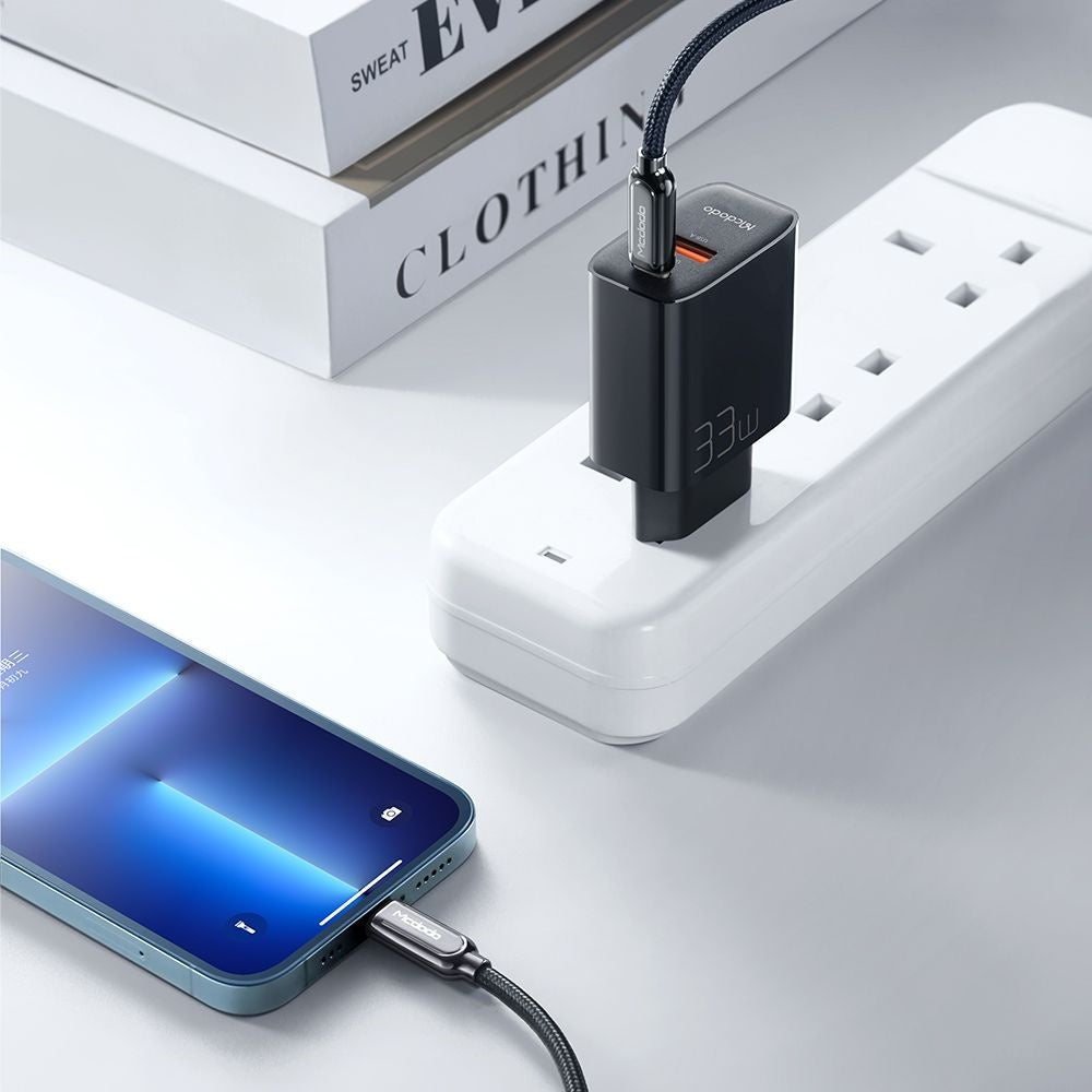 Зарядно устройство за мрежа McDodo CH-0921, 33W, 3A, 1 x USB-A - 1 x USB-C, Черно