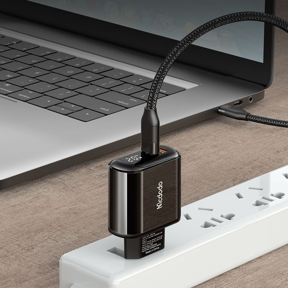 Зарядно устройство за мрежа McDodo CH-7170 Chocolate Display, 20W, 3A, 1 x USB-A - 1 x USB-C, Черно