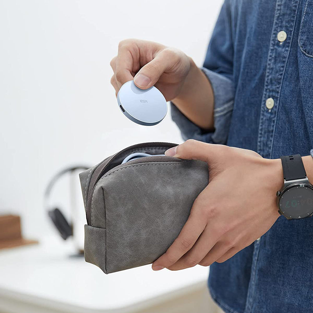 Безжично зарядно устройство за мрежа ESR HaloLock, 15W, 1.67A, Синьо