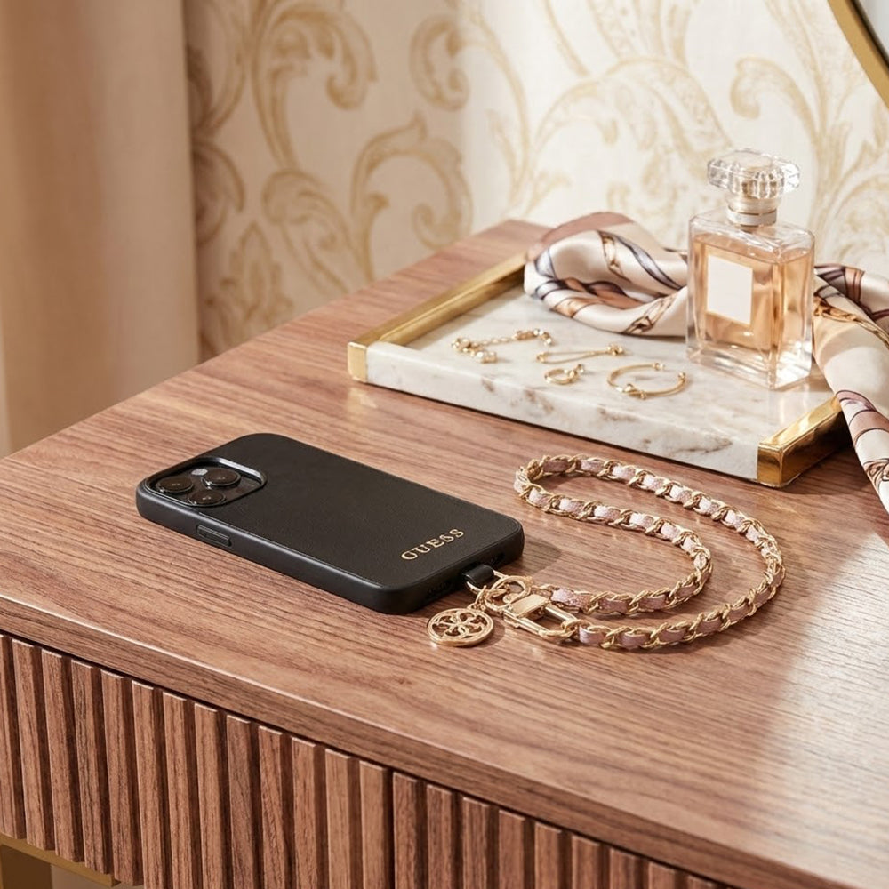 Връзка за телефон Guess Saffiano 4G Charm, Черен